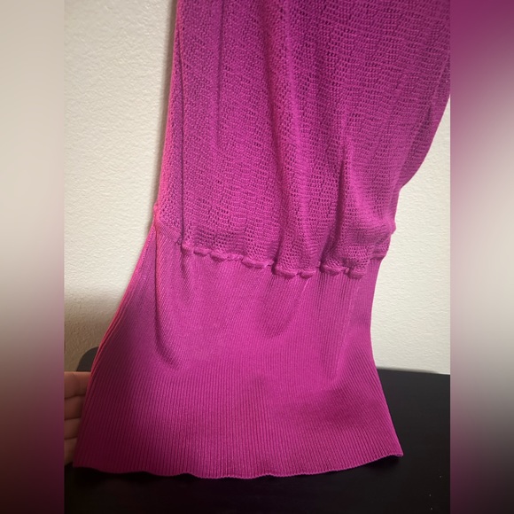 Used Bebe one arm fuschia pink blouse- size l - Picture 7 of 16